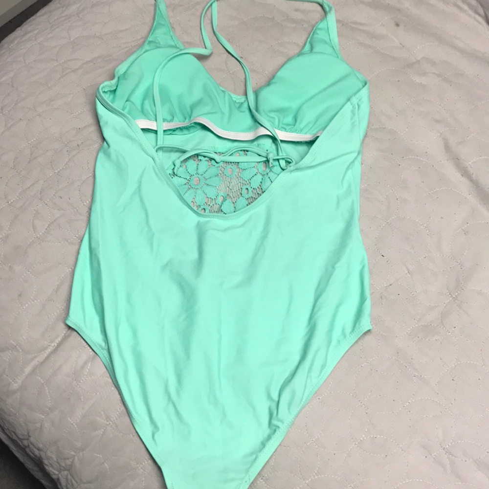 Bathing suit - Picture 2 of 4